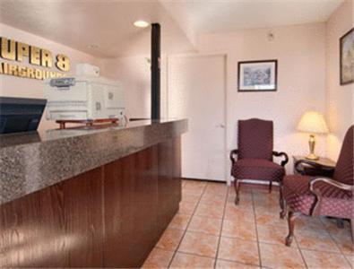 Motel Super 8 By Wyndham Oklahoma Fairgrounds Exterior foto